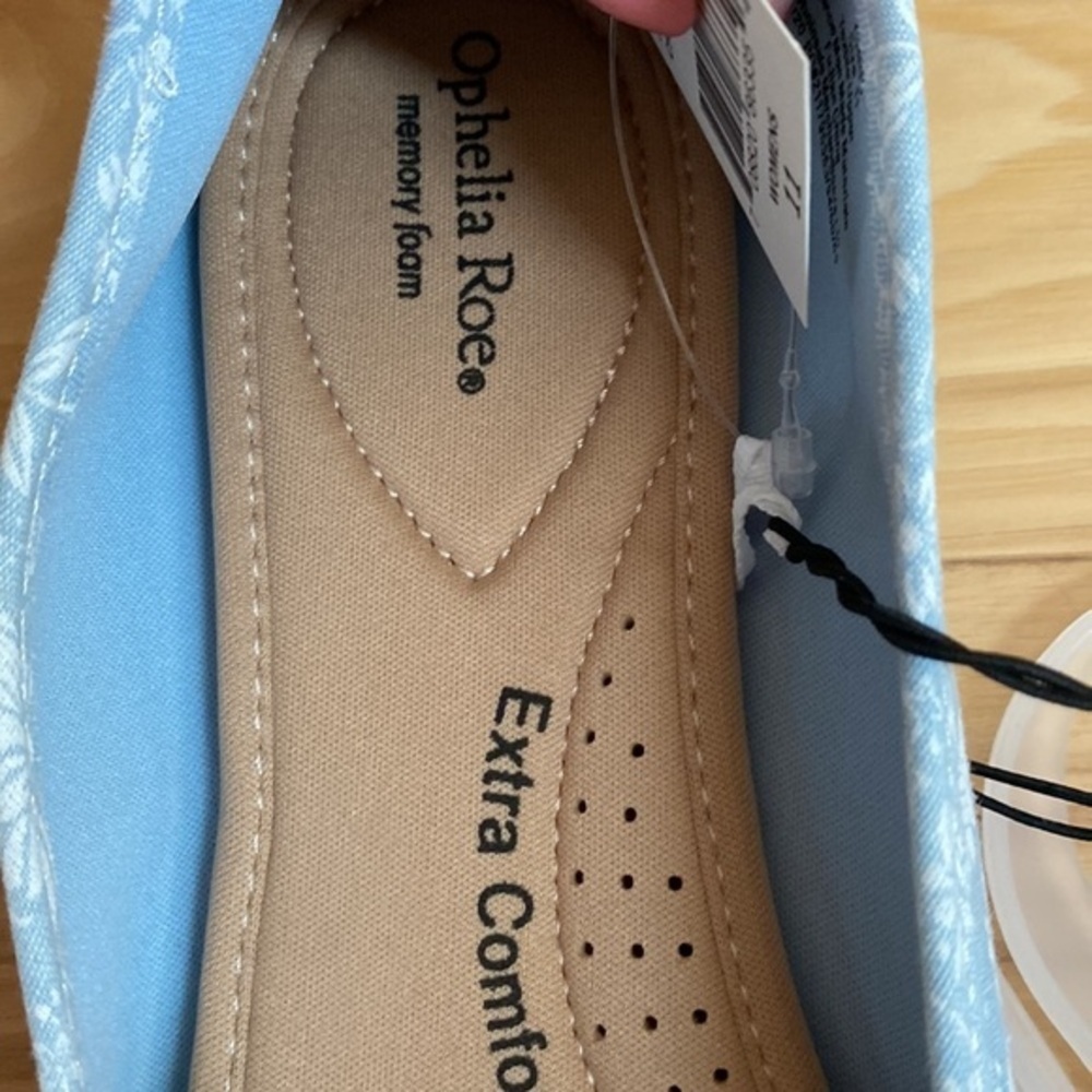 Size 11 memory foam flat bundle.  Massini and Ophelia Roe.  NWT - Picture 2 of 9